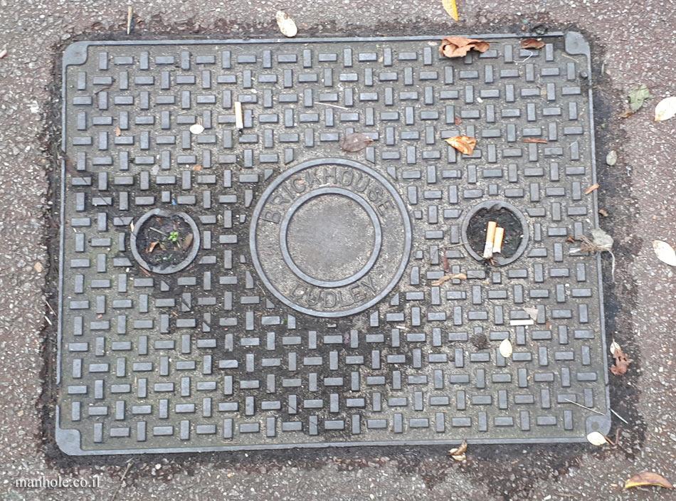 London - A rectangular cover with a circle in the middle