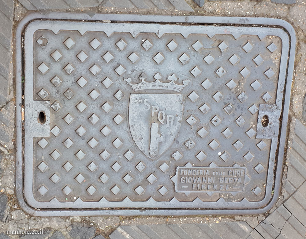 Rome - Cover with the emblem of the city and inside it the symbol of the Fascist Party