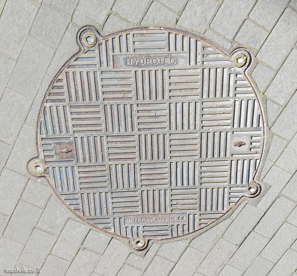 Budapest - Round cover with 5 docking points