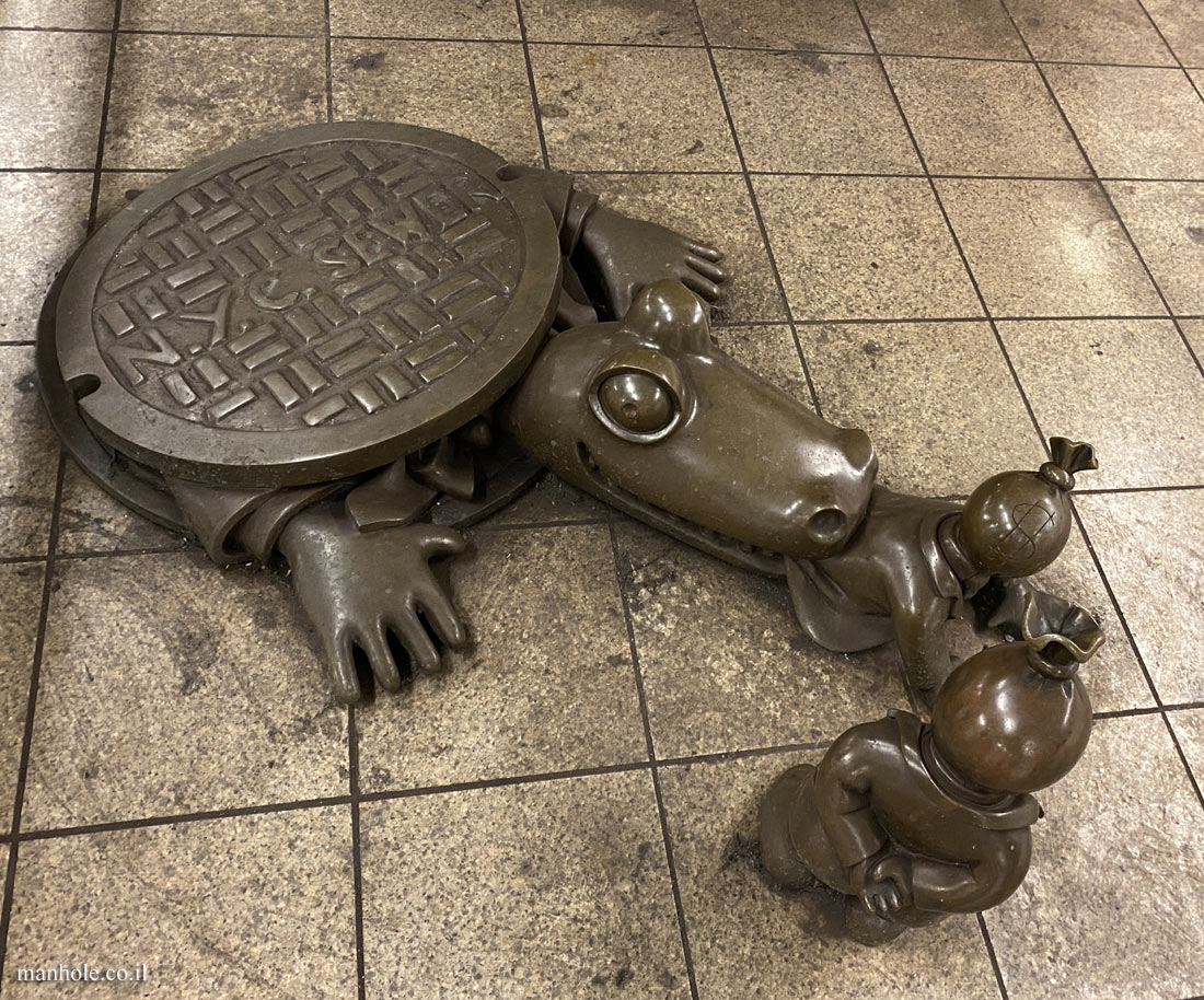 New York - Life Underground - Outdoor sculpture by Tom Otterness