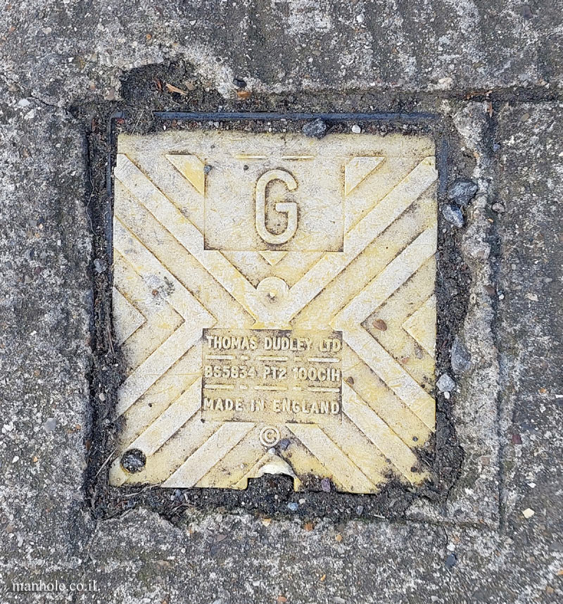 London - gas - a very small golden cover
