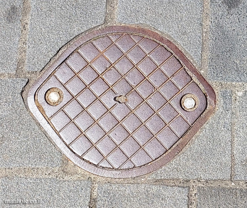 London -  Rhombus-shaped lid with rounded edges