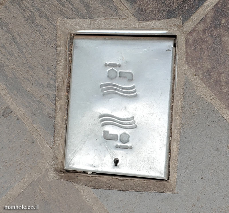 Cusco - Small water cap with 2 faucet icons