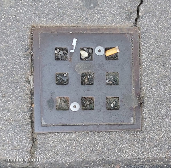 Vienna - small drain cover