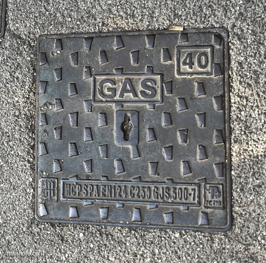 Florence - square gas manhole cover