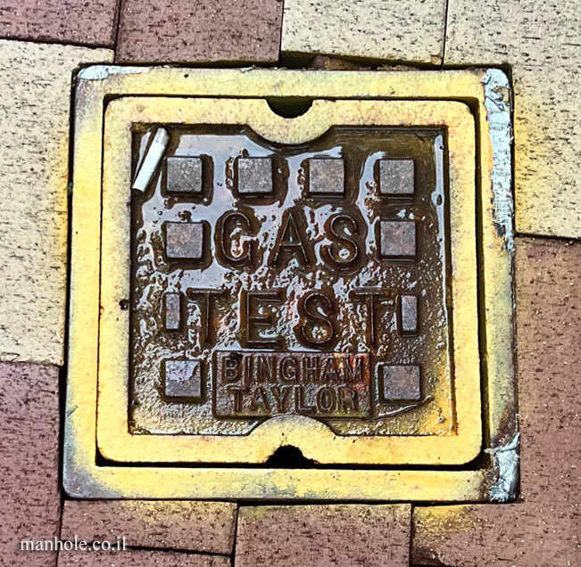 Boston - Gas test manhole cover, small square